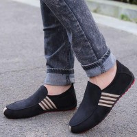 Latest Men's Fashion Slip On Breathable Moccasin Casual Shoes